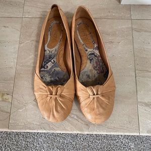 Born Adele Leather Ballet Flats